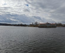 Городецкая плавучая гостиница Берегиня