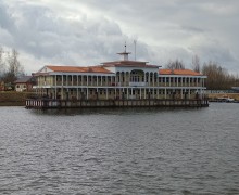 Городецкая плавучая гостиница Берегиня